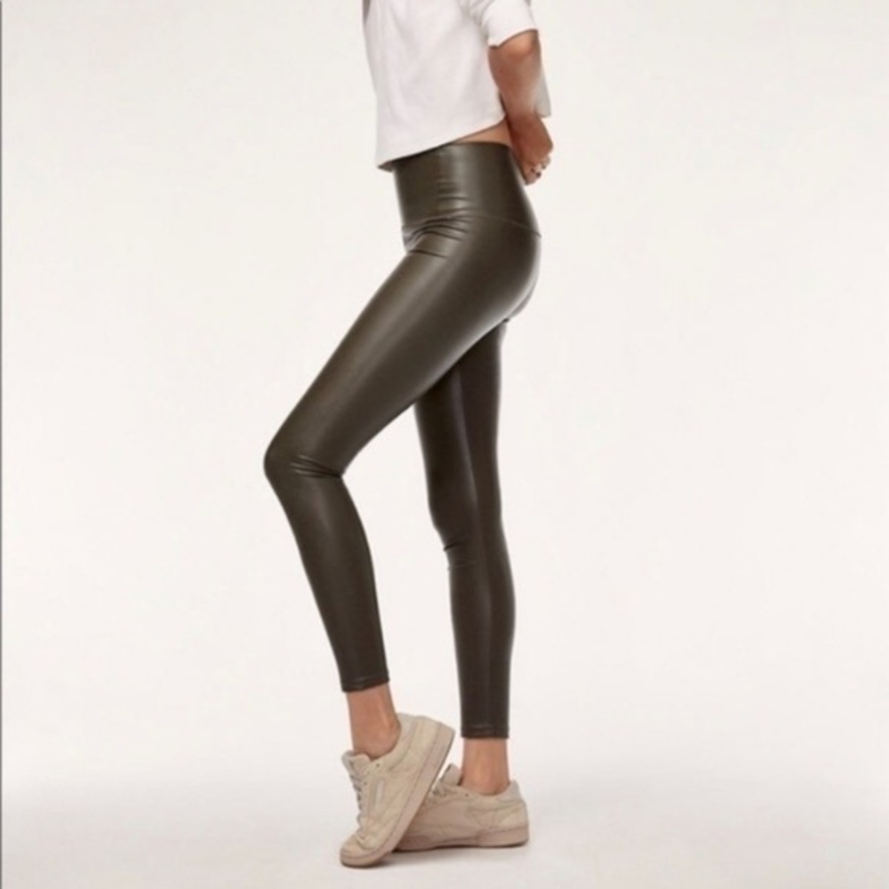 Aritzia Wilfred Free Daria faux leather pants size small